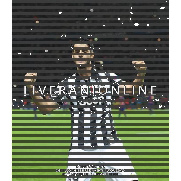 Juventus\' Alvaro Morata celebrates scoring his sides equalising goal to make the score 1-1 Photographer Chris Vaughan/CameraSport Football - UEFA Champions League Final - Juventus v Barcelona - Saturday 6th June 2015 - Olympiastadion - Berlin, Germany © CameraSport - 43 Linden Ave. Countesthorpe. Leicester. England. LE8 5PG - Tel: +44 (0) 116 277 4147 - admin@camerasport.com - www.camerasport.com /AGENZIA ALDO LIVERANI Sas - ITALY ONLY - EDITORIAL USE ONLY - Juventus - Barcellona UEFA Champions League 2014/2015 Finale Berlino - 06.06.2015