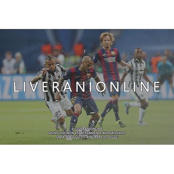 BERLIN 06.06.2015 FINALOWY MECZ LIGA MISTRZOW SEZON 2014/15: JUVENTUS TURYN - FC BARCELONA --- UEFA CHAMPIONS LEAGUE FINAL MATCH: JUVENTUS TURIN - FC BARCELONA ARTURO VIDAL DANIEL ALVES FOT. PIOTR KUCZA/NEWSPIX.PL --- Newspix.pl /AGENZIA ALDO LIVERANI Sas - ITALY ONLY - EDITORIAL USE ONLY - Juventus - Barcellona UEFA Champions League 2014/2015 Finale Berlino - 06.06.2015 *** Local Caption *** www.newspix.pl mail us: info@newspix.pl call us: 0048 022 23 22 222 --- Polish Picture Agency by Ringier Axel Springer Poland