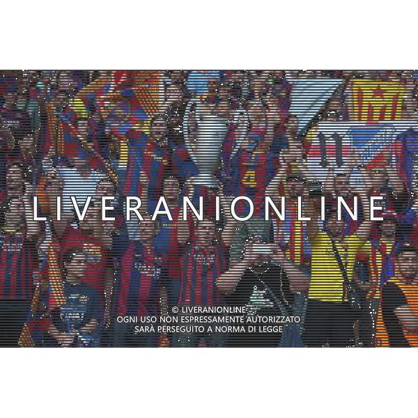BERLIN 06.06.2015 FINALOWY MECZ LIGA MISTRZOW SEZON 2014/15: JUVENTUS TURYN - FC BARCELONA --- UEFA CHAMPIONS LEAGUE FINAL MATCH: JUVENTUS TURIN - FC BARCELONA KIBICE BARCELONY FOT. PIOTR KUCZA/NEWSPIX.PL --- Newspix.pl /AGENZIA ALDO LIVERANI Sas - ITALY ONLY - EDITORIAL USE ONLY - Juventus - Barcellona UEFA Champions League 2014/2015 Finale Berlino - 06.06.2015 *** Local Caption *** www.newspix.pl mail us: info@newspix.pl call us: 0048 022 23 22 222 --- Polish Picture Agency by Ringier Axel Springer Poland