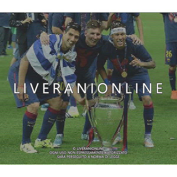 UEFA Champions League 2014/2015 Finale Berlino - 06.06.2015 Juventus-Barcellona Nella Foto:messi neymar e suarez con la coppa /Ph.Vitez-Ag. Aldo Liverani