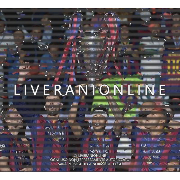 UEFA Champions League 2014/2015 Finale Berlino - 06.06.2015 Juventus-Barcellona Nella Foto:neymar e pique con la coppa /Ph.Vitez-Ag. Aldo Liverani