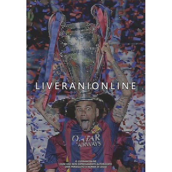 UEFA Champions League 2014/2015 Finale Berlino - 06.06.2015 Juventus-Barcellona Nella Foto:dani alves con la coppa /Ph.Vitez-Ag. Aldo Liverani