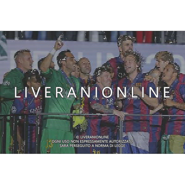 06.06.2015 BERLIN , NIEMCY STADION OLIMPIJSKI PILKA NOZNA ( FOOTBALL ) FINAL LIGI MISTRZOW UEFA 2015 ( UEFA CHAMIONS LEAGUE FINAL ) MECZ JUVENTUS TURYN FC - FC BARCELONA NZ BARCELONA RADOSC, WYGRYWA LIGE MISTRZOW - LIONEL MESSI, L;UIZ SUAREZ, NEYMAR, GERARD PIQUE, ANDREAS INIESTA FOTO LUKASZ GROCHALA/CYFRASPORT / NEWSPIX.PL --- Newspix.pl AG ALDO LIVERANI SAS ONLY ITALY *** Local Caption *** www.newspix.pl mail us: info@newspix.pl call us: 0048 022 23 22 222 --- Polish Picture Agency by Ringier Axel Springer Poland
