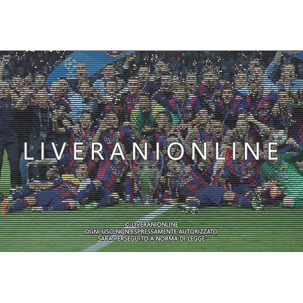 06.06.2015 BERLIN , NIEMCY STADION OLIMPIJSKI PILKA NOZNA ( FOOTBALL ) FINAL LIGI MISTRZOW UEFA 2015 ( UEFA CHAMIONS LEAGUE FINAL ) MECZ JUVENTUS TURYN FC - FC BARCELONA NZ BARCELONA RADOSC, WYGRYWA LIGE MISTRZOW - LIONEL MESSI, L;UIZ SUAREZ, NEYMAR, GERARD PIQUE, ANDREAS INIESTA FOTO LUKASZ GROCHALA/CYFRASPORT / NEWSPIX.PL --- Newspix.pl AG ALDO LIVERANI SAS ONLY ITALY *** Local Caption *** www.newspix.pl mail us: info@newspix.pl call us: 0048 022 23 22 222 --- Polish Picture Agency by Ringier Axel Springer Poland