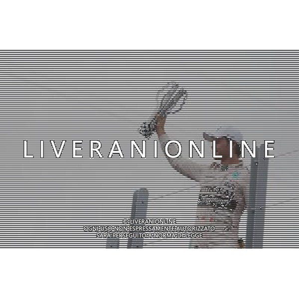 Nico Rosberg (GER) Mercedes AMG F1 celebrates his second position on the podium. 07.06.2015. Formula 1 World Championship, Rd 7, Canadian Grand Prix, Montreal, Canada, Race Day. AG ALDO LIVERANI SAS ONLY ITALY