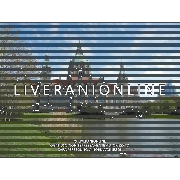 HANNOVER 2015 NELLA FOTO PANORAMICHE DI HANNOVER IL MUNICIPIO FOTO ALDO LIVERANI SAS