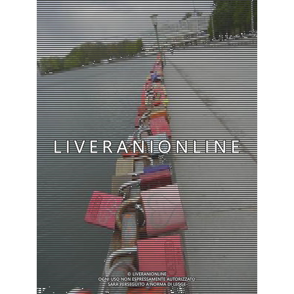 HANNOVER 2015 NELLA FOTO LUCCHETTI in riva al Maschsee AG ALDO LIVERANI SAS