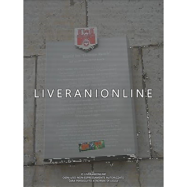 HANNOVER 2015 NELLA FOTO MONUMENTO DELL\'UOMO CON LA TORCIA in riva al Maschsee AG ALDO LIVERANI SAS