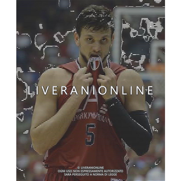 Beko Lega Basket Serie A 2014/2015 Semifinale Playoffs Gara 7 Milano - 10.06.2015 EA7 Emporio Armani Milano-Banco Sardegna Sassarri Nella Foto:delusione gentile /Ph.Vitez-Ag. Aldo Liverani