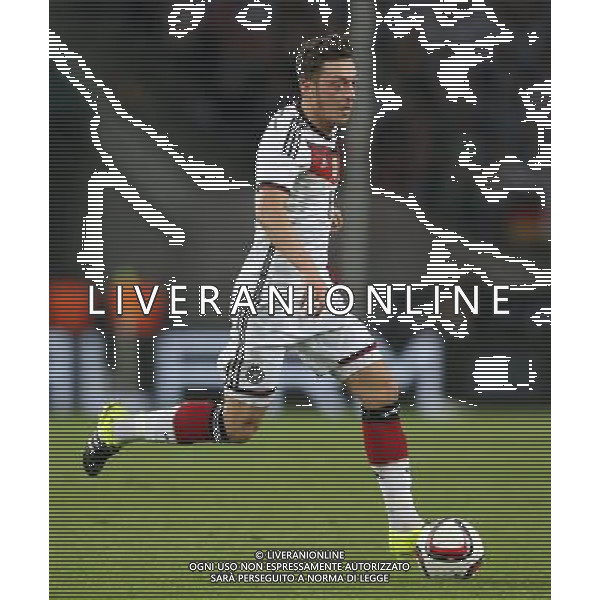 firo Fu§ball, Fussball, 10.06.2015 LŠnderspiel, Freundschaftsspiel, Testspiel Saison 2015/2016, Nati, Deutsche Nationalmannschaft Deutschland, GER - Amerika United States, USA 1:2 Einzelaktion, GER Mesut …zil Oezil $worldrights Es gelten unsere AGB, einsehbar auf www.firosportphoto.de copyright by firo sportphoto: Coesfelder Str.207 48249 DŸlmen www.firosportphoto.de mail@firosportphoto.de (V o l k s b a n k B o c h u m - W i t t e n ) BLZ.: 430 601 29 Kt. Nr.: 341 117 100 Tel:Ê 02594 - 9916004 Fax:Ê02594 - 9916005