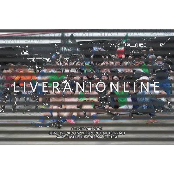 Bassano - Como Finale ritorno play off Lega pro 14 giugno 2015 nella foto Esultanza e festeggiamenti del Como per la promozione in Serie B ©Garbuio/AGENZIA ALDO LIVERANI Sas