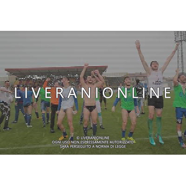 Bassano - Como Finale ritorno play off Lega pro 14 giugno 2015 nella foto Esultanza e festeggiamenti del Como per la promozione in Serie B Â©Garbuio/AGENZIA ALDO LIVERANI Sas