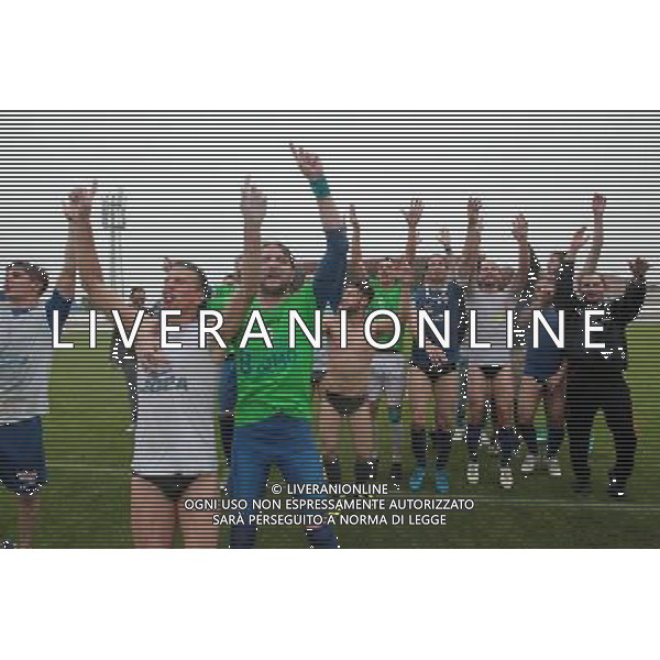 Bassano - Como Finale ritorno play off Lega pro 14 giugno 2015 nella foto Esultanza e festeggiamenti del Como per la promozione in Serie B Â©Garbuio/AGENZIA ALDO LIVERANI Sas