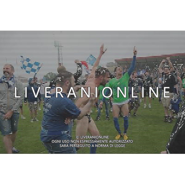 Bassano - Como Finale ritorno play off Lega pro 14 giugno 2015 nella foto Esultanza e festeggiamenti del Como per la promozione in Serie B Â©Garbuio/AGENZIA ALDO LIVERANI Sas