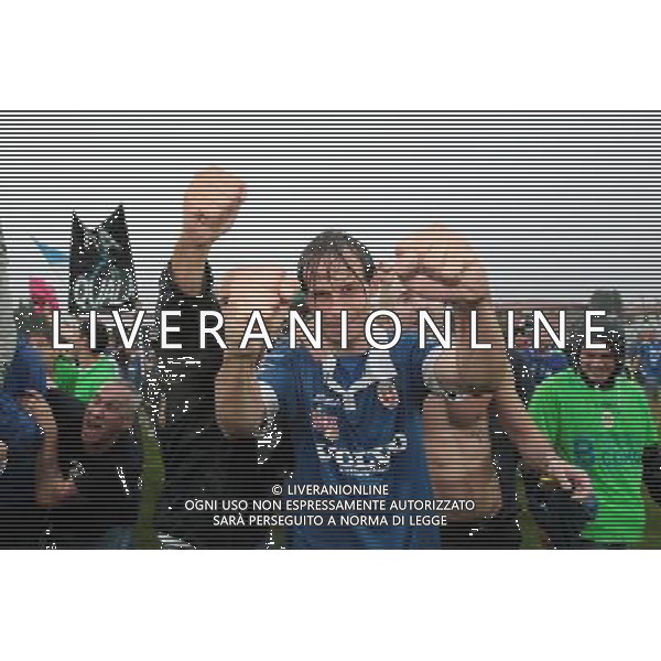 Bassano - Como Finale ritorno play off Lega pro 14 giugno 2015 nella foto Esultanza e festeggiamenti del Como per la promozione in Serie B - Fietta Â©Garbuio/AGENZIA ALDO LIVERANI Sas