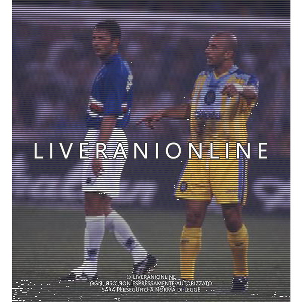 RETROSPETTIVA GIANLUCA VIALLI CALCIATORE CHELSEA NELLA FOTO GIANLUCA VIALLI CON LA MAGLIA DEL CHELSEA AG ALDO LIVERANI SAS