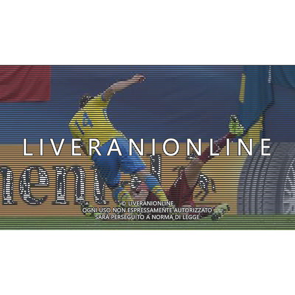 UEFA Under 21 Championship 2015 Group B Olomuc (Repubblica Ceca) - 18.06.2015 Italia-Svezia Nella Foto:sequenza del fallo da rigore di francesco bardi su mikael ishak /Ph.Vitez-Ag. Aldo Liverani