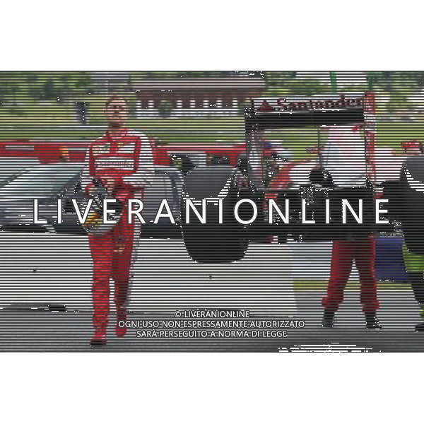 Sebastian Vettel (GER) Ferrari SF15-T stops on the circuit in the first practice session. 19.06.2015. Formula 1 World Championship, Rd 8, Austrian Grand Prix, Spielberg, Austria, Practice Day. /AGENZIA ALDO LIVERANI Sas - ITALY ONLY - EDITORIAL USE ONLY - Prove Libere