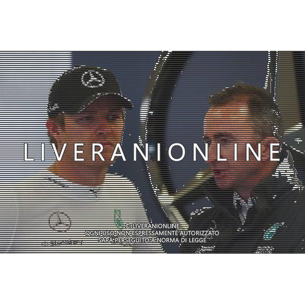 (L to R): Nico Rosberg (GER) Mercedes AMG F1 with Paddy Lowe (GBR) Mercedes AMG F1 Executive Director (Technical). 19.06.2015. Formula 1 World Championship, Rd 8, Austrian Grand Prix, Spielberg, Austria, Practice Day. /AGENZIA ALDO LIVERANI Sas - ITALY ONLY - EDITORIAL USE ONLY - Prove Libere