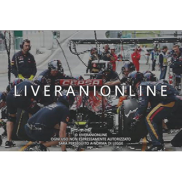 Max Verstappen (NLD) Scuderia Toro Rosso STR10 practices a pit stop. 19.06.2015. Formula 1 World Championship, Rd 8, Austrian Grand Prix, Spielberg, Austria, Practice Day. /AGENZIA ALDO LIVERANI Sas - ITALY ONLY - EDITORIAL USE ONLY - Prove Libere