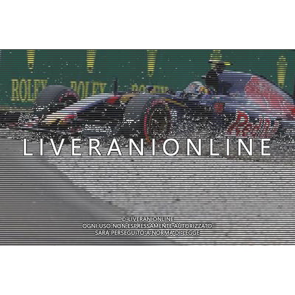 Carlos Sainz (ESP), Scuderia Toro Rosso 19.06.2015. Formula 1 World Championship, Rd 8, Austrian Grand Prix, Spielberg, Austria, Practice Day. /AGENZIA ALDO LIVERANI Sas - ITALY ONLY - EDITORIAL USE ONLY - Prove Libere