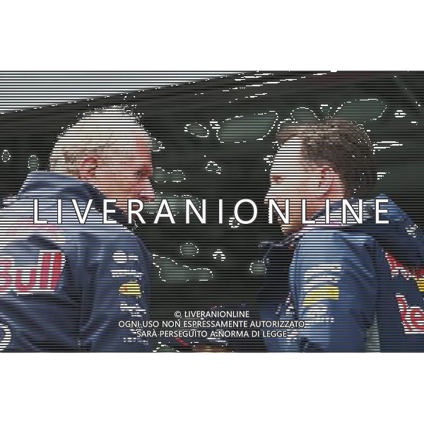 (L to R): Dr Helmut Marko (AUT) Red Bull Motorsport Consultant with Christian Horner (GBR) Red Bull Racing Team Principal. 20.06.2015. Formula 1 World Championship, Rd 8, Austrian Grand Prix, Spielberg, Austria, Qualifying Day. - www.xpbimages.com, EMail: requests@xpbimages.com - copy of publication required for printed pictures. Every used picture is fee-liable. © Copyright: Batchelor / XPB Images /AGENZIA ALDO LIVERANI Sas - ITALY ONLY - EDITORIAL USE ONLY - prove ufficiali