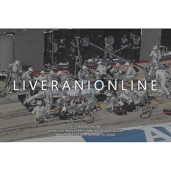 Felipe Massa (BRA) Williams FW37 makes a pit stop. 21.06.2015. Formula 1 World Championship, Rd 8, Austrian Grand Prix, Spielberg, Austria, Race Day. /AGENZIA ALDO LIVERANI Sas - ITALY ONLY - EDITORIAL USE ONLY - GARA