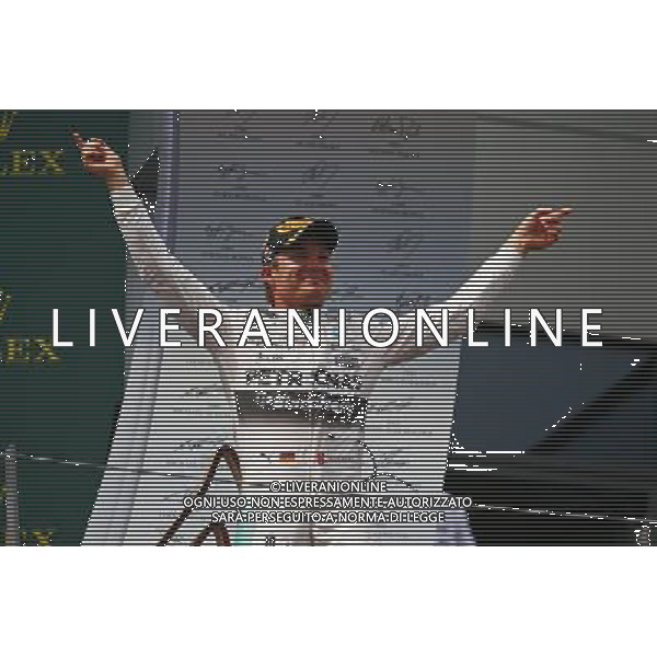 Race winner Nico Rosberg (GER) Mercedes AMG F1 celebrates on the podium. 21.06.2015. Formula 1 World Championship, Rd 8, Austrian Grand Prix, Spielberg, Austria, Race Day. /AGENZIA ALDO LIVERANI Sas - ITALY ONLY - EDITORIAL USE ONLY - GARA