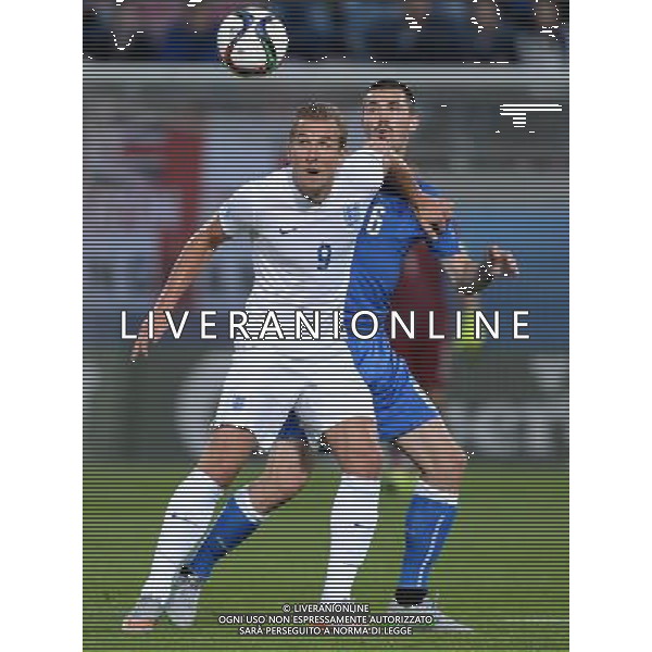 UEFA Under 21 Championship 2015 Group B Olomouc (Repubblica Ceca) - 24.06.2015 Inghilterra-Italia Nella Foto:Harry Kane-Alessio Romagnoli /Ph.Vitez-Ag. Aldo Liverani