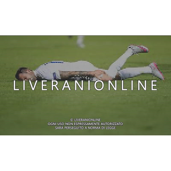 OLOMUNIEC, CZECHY STADION ANDER 24.06.2015 REPREZENTACJA NARODOWA TEAM KADRA U21 PILKA NOZNA MISTRZOSTWA EUROPY UEFA U-21 CZECHY 2015 GRUPA B ANGLIA U21 - WLOCHY U21 NZ DANNY INGS ( ENG ) INJURY FOT MICHAL NOWAK / NEWSPIX.PL OLOMOUC, CZECH REPUBLIC ANDER STADIUM 24.06.2015 FOOTBALL NATIONAL TEAMS U-21 UEFA UNDER 21 CHAMPIONSHIP CZECH REPUBLIC 2015 GROUP B ENGLAND U21 - ITALY U21 DANNY INGS ( ENG ) INJURY MICHAL NOWAK / NEWSPIX.PL --- Newspix.pl /AGENZIA ALDO LIVERANI Sas - ITALY ONLY - EDITORIAL USE ONLY - Inghilterra - Italia UEFA Under 21 Championship 2015 Group B Olomouc (Repubblica Ceca) - 24.06.2015 *** Local Caption *** www.newspix.pl mail us: info@newspix.pl call us: 0048 022 23 22 222 --- Polish Picture Agency by Ringier Axel Springer Poland