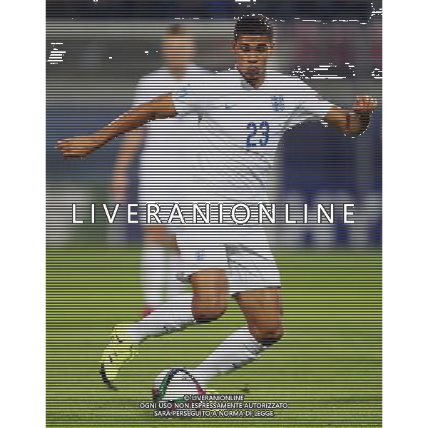 OLOMUNIEC, CZECHY STADION ANDER 24.06.2015 REPREZENTACJA NARODOWA TEAM KADRA U21 PILKA NOZNA MISTRZOSTWA EUROPY UEFA U-21 CZECHY 2015 GRUPA B ANGLIA U21 - WLOCHY U21 NZ RUBEN LOFTUS - CHEEK ( ENG ) FOT MICHAL NOWAK / NEWSPIX.PL OLOMOUC, CZECH REPUBLIC ANDER STADIUM 24.06.2015 FOOTBALL NATIONAL TEAMS U-21 UEFA UNDER 21 CHAMPIONSHIP CZECH REPUBLIC 2015 GROUP B ENGLAND U21 - ITALY U21 RUBEN LOFTUS - CHEEK ( ENG ) MICHAL NOWAK / NEWSPIX.PL --- Newspix.pl /AGENZIA ALDO LIVERANI Sas - ITALY ONLY - EDITORIAL USE ONLY - Inghilterra - Italia UEFA Under 21 Championship 2015 Group B Olomouc (Repubblica Ceca) - 24.06.2015 *** Local Caption *** www.newspix.pl mail us: info@newspix.pl call us: 0048 022 23 22 222 --- Polish Picture Agency by Ringier Axel Springer Poland