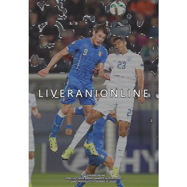 OLOMUNIEC, CZECHY STADION ANDER 24.06.2015 REPREZENTACJA NARODOWA TEAM KADRA U21 PILKA NOZNA MISTRZOSTWA EUROPY UEFA U-21 CZECHY 2015 GRUPA B ANGLIA U21 - WLOCHY U21 NZ ANDREA BELOTTI ( ITA ) RUBEN LOFTUS - CHEEK ( ENG ) FOT MICHAL NOWAK / NEWSPIX.PL OLOMOUC, CZECH REPUBLIC ANDER STADIUM 24.06.2015 FOOTBALL NATIONAL TEAMS U-21 UEFA UNDER 21 CHAMPIONSHIP CZECH REPUBLIC 2015 GROUP B ENGLAND U21 - ITALY U21 ANDREA BELOTTI ( ITA ) RUBEN LOFTUS - CHEEK ( ENG ) MICHAL NOWAK / NEWSPIX.PL --- Newspix.pl /AGENZIA ALDO LIVERANI Sas - ITALY ONLY - EDITORIAL USE ONLY - Inghilterra - Italia UEFA Under 21 Championship 2015 Group B Olomouc (Repubblica Ceca) - 24.06.2015 *** Local Caption *** www.newspix.pl mail us: info@newspix.pl call us: 0048 022 23 22 222 --- Polish Picture Agency by Ringier Axel Springer Poland
