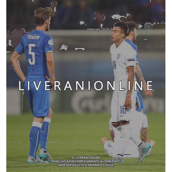 OLOMUNIEC, CZECHY STADION ANDER 24.06.2015 REPREZENTACJA NARODOWA TEAM KADRA U21 PILKA NOZNA MISTRZOSTWA EUROPY UEFA U-21 CZECHY 2015 GRUPA B ANGLIA U21 - WLOCHY U21 NZ DANIELE RUGANI ( ITA ) JESSE LINGARD ( ENG ) SMUTEK FOT MICHAL NOWAK / NEWSPIX.PL OLOMOUC, CZECH REPUBLIC ANDER STADIUM 24.06.2015 FOOTBALL NATIONAL TEAMS U-21 UEFA UNDER 21 CHAMPIONSHIP CZECH REPUBLIC 2015 GROUP B ENGLAND U21 - ITALY U21 DANIELE RUGANI ( ITA ) JESSE LINGARD ( ENG ) ARE SAD AFTER ITALY AND ENGLAND FAILED TO QUALIFY FOR THE SEMI FINALS MICHAL NOWAK / NEWSPIX.PL --- Newspix.pl /AGENZIA ALDO LIVERANI Sas - ITALY ONLY - EDITORIAL USE ONLY - Inghilterra - Italia UEFA Under 21 Championship 2015 Group B Olomouc (Repubblica Ceca) - 24.06.2015 *** Local Caption *** www.newspix.pl mail us: info@newspix.pl call us: 0048 022 23 22 222 --- Polish Picture Agency by Ringier Axel Springer Poland