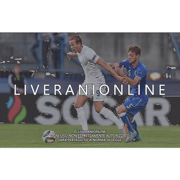 2015.06.24 OLOMOUC FOOTBALL UNDER 21 CHAMPIONSHIP CZECH REPUBLIC 2015 ENGLAND VS ITALY HARRY KANE Daniele Rugani 2015.06.24 OLOMUNIEC CZECHY PILKA NOZNA MISTRZOSTWA EUROPY U21 ANGLIA - WLOCHY FOTO LUKASZ LASKOWSKI / PRESSFOCUS / NEWSPIX.PL --- Newspix.pl /AGENZIA ALDO LIVERANI Sas - ITALY ONLY - EDITORIAL USE ONLY - Inghilterra - Italia UEFA Under 21 Championship 2015 Group B Olomouc (Repubblica Ceca) - 24.06.2015 *** Local Caption *** www.newspix.pl mail us: info@newspix.pl call us: 0048 022 23 22 222 --- Polish Picture Agency by Ringier Axel Springer Poland