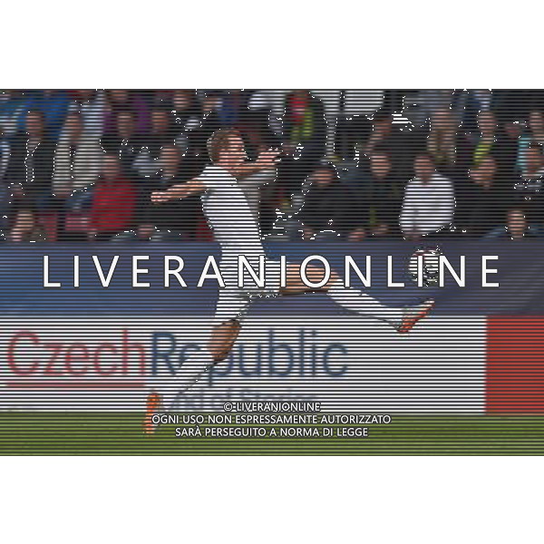 2015.06.24 OLOMOUC FOOTBALL UNDER 21 CHAMPIONSHIP CZECH REPUBLIC 2015 ENGLAND VS ITALY HARRY KANE 2015.06.24 OLOMUNIEC CZECHY PILKA NOZNA MISTRZOSTWA EUROPY U21 ANGLIA - WLOCHY FOTO LUKASZ LASKOWSKI / PRESSFOCUS / NEWSPIX.PL --- Newspix.pl /AGENZIA ALDO LIVERANI Sas - ITALY ONLY - EDITORIAL USE ONLY - Inghilterra - Italia UEFA Under 21 Championship 2015 Group B Olomouc (Repubblica Ceca) - 24.06.2015 *** Local Caption *** www.newspix.pl mail us: info@newspix.pl call us: 0048 022 23 22 222 --- Polish Picture Agency by Ringier Axel Springer Poland