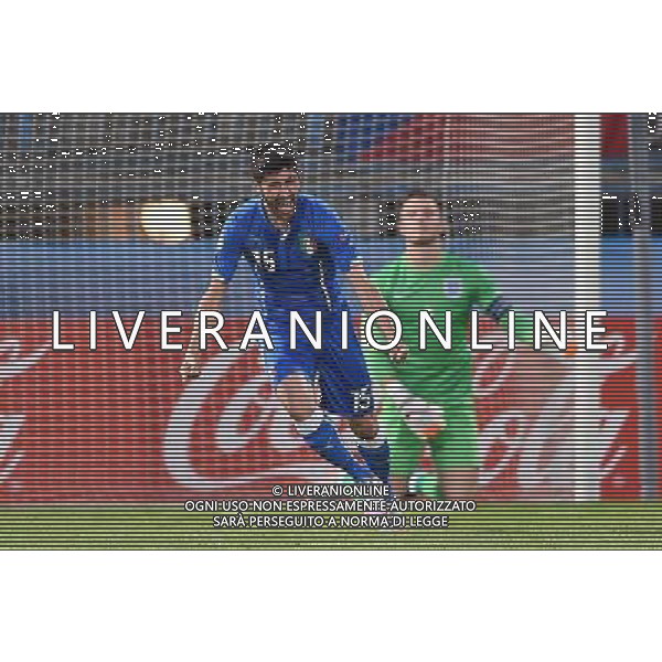 2015.06.24 OLOMOUC FOOTBALL UNDER 21 CHAMPIONSHIP CZECH REPUBLIC 2015 ENGLAND VS ITALY Marco Benassi HARRY KANE 2015.06.24 OLOMUNIEC CZECHY PILKA NOZNA MISTRZOSTWA EUROPY U21 ANGLIA - WLOCHY FOTO LUKASZ LASKOWSKI / PRESSFOCUS / NEWSPIX.PL --- Newspix.pl /AGENZIA ALDO LIVERANI Sas - ITALY ONLY - EDITORIAL USE ONLY - Inghilterra - Italia UEFA Under 21 Championship 2015 Group B Olomouc (Repubblica Ceca) - 24.06.2015 *** Local Caption *** www.newspix.pl mail us: info@newspix.pl call us: 0048 022 23 22 222 --- Polish Picture Agency by Ringier Axel Springer Poland