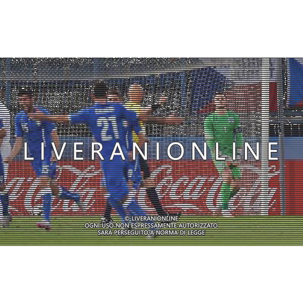 2015.06.24 OLOMOUC FOOTBALL UNDER 21 CHAMPIONSHIP CZECH REPUBLIC 2015 ENGLAND VS ITALY HARRY KANE JACK BUTLAND 2015.06.24 OLOMUNIEC CZECHY PILKA NOZNA MISTRZOSTWA EUROPY U21 ANGLIA - WLOCHY FOTO LUKASZ LASKOWSKI / PRESSFOCUS / NEWSPIX.PL --- Newspix.pl /AGENZIA ALDO LIVERANI Sas - ITALY ONLY - EDITORIAL USE ONLY - Inghilterra - Italia UEFA Under 21 Championship 2015 Group B Olomouc (Repubblica Ceca) - 24.06.2015 *** Local Caption *** www.newspix.pl mail us: info@newspix.pl call us: 0048 022 23 22 222 --- Polish Picture Agency by Ringier Axel Springer Poland