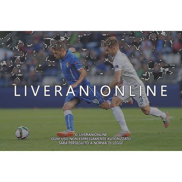 2015.06.24 OLOMOUC PILKA NOZNA STADION ANDRUV MISTRZOSTWA EUROPY U 21 W PILCE NOZNEJ FOOTBALL UEFA UNDER 21 CHAMPIONSHIP 2015 ANGLIA - WLOCHY (ENGLAND - ITALY) N/Z DOMENICO BERARDI, LUKE GARBUTT FOTO RAFAL RUSEK / PRESSFOCUS / NEWSPIX.PL --- Newspix.pl /AGENZIA ALDO LIVERANI Sas - ITALY ONLY - EDITORIAL USE ONLY - Inghilterra - Italia UEFA Under 21 Championship 2015 Group B Olomouc (Repubblica Ceca) - 24.06.2015 *** Local Caption *** www.newspix.pl mail us: info@newspix.pl call us: 0048 022 23 22 222 --- Polish Picture Agency by Ringier Axel Springer Poland