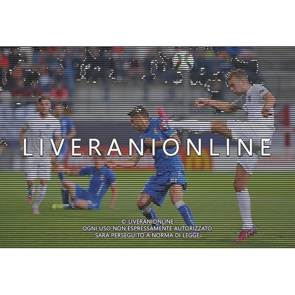 2015.06.24 OLOMOUC PILKA NOZNA STADION ANDRUV MISTRZOSTWA EUROPY U 21 W PILCE NOZNEJ FOOTBALL UEFA UNDER 21 CHAMPIONSHIP 2015 ANGLIA - WLOCHY (ENGLAND - ITALY) N/Z DOMENICO BERARDI, BEN GIBSON FOTO RAFAL RUSEK / PRESSFOCUS / NEWSPIX.PL --- Newspix.pl /AGENZIA ALDO LIVERANI Sas - ITALY ONLY - EDITORIAL USE ONLY - Inghilterra - Italia UEFA Under 21 Championship 2015 Group B Olomouc (Repubblica Ceca) - 24.06.2015 *** Local Caption *** www.newspix.pl mail us: info@newspix.pl call us: 0048 022 23 22 222 --- Polish Picture Agency by Ringier Axel Springer Poland