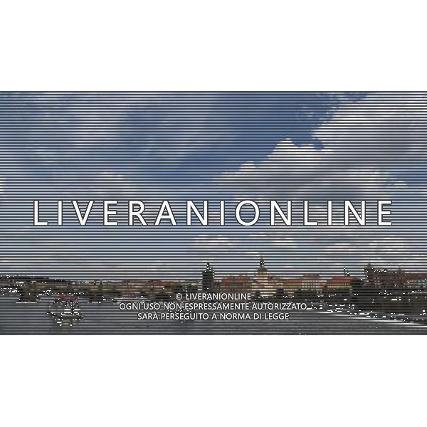 Citta\' di Praga - Repubblica Ceca Praga (Repubblica Ceca) - 25.06.2015 Nella Foto:Ponte Carlo e particolari e Barche turistiche sul fiume Moldava /Ph.Vitez-Ag. Aldo Liverani