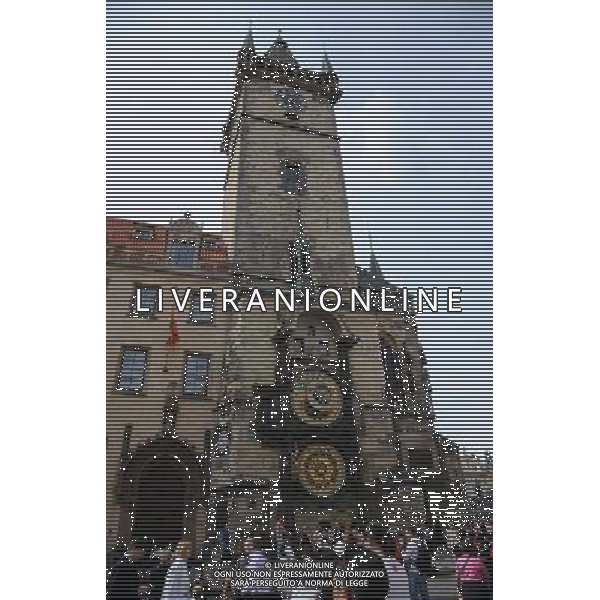 Citta\' di Praga - Repubblica Ceca Praga (Repubblica Ceca) - 25.06.2015 Nella Foto:Torre dell\'orologio astronomico di Praga nella citta\' vecchia /Ph.Vitez-Ag. Aldo Liverani