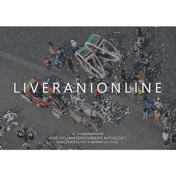 Citta\' di Praga - Repubblica Ceca Praga (Repubblica Ceca) - 25.06.2015 Nella Foto:Carrozze a cavallo e taxi a pedali elettrici /Ph.Vitez-Ag. Aldo Liverani