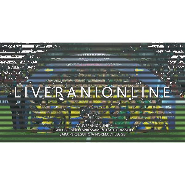 UEFA Under 21 Championship 2015 Finale Praga (Repubblica Ceca) - 30.06.2015 Svezia-Portogallo Nella Foto:la festa dei giocatori della svezia con la coppa /Ph.Vitez-Ag. Aldo Liverani