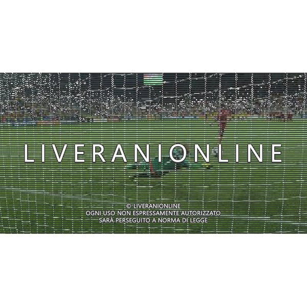 UEFA Under 21 Championship 2015 Finale Praga (Repubblica Ceca) - 30.06.2015 Svezia-Portogallo Nella Foto:Patrik Carlgren para il rigore decisivo /Ph.Vitez-Ag. Aldo Liverani