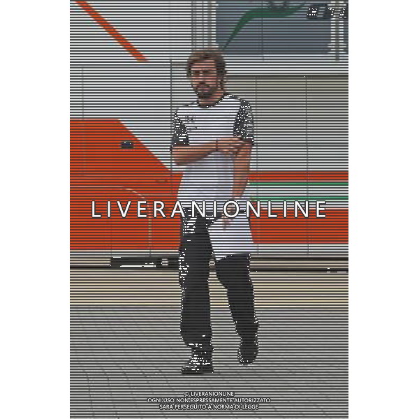 Fernando Alonso (ESP) McLaren. 02.07.2015. Formula 1 World Championship, Rd 9, British Grand Prix, Silverstone, England, Preparation Day. /AGENZIA ALDO LIVERANI Sas - ITALY ONLY - EDITORIAL USE ONLY - Gp F1 inghilterra