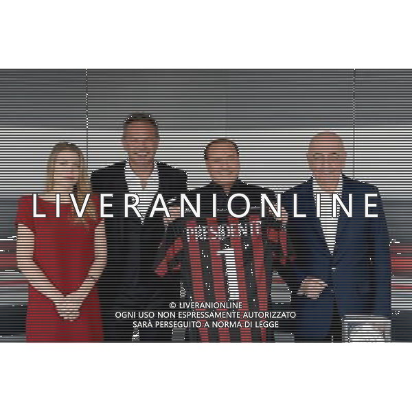 Il Presidente Silvio Berlusconi a Casa Milan, insieme a Barbara Berlusconi, Adriano Galliani e Sinisa Mihajlovic, in occasione della presentazione alla stampa del Mister - Milano 03 luglio 2015 ©Studio Buzzi/AGENZIA ALDO LIVERANI SAS