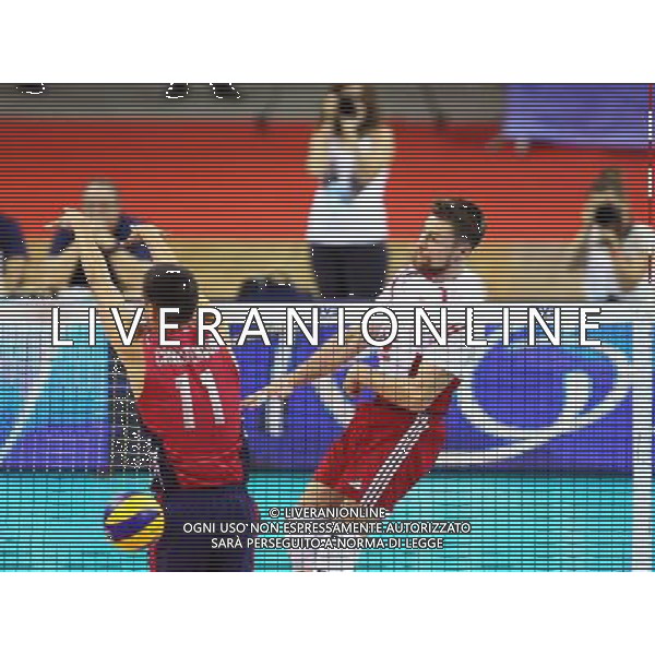 KRAKOW , POLSKA TAURON ARENA 03.07.2015 SIATKOWKA MEZCZYZNI FIVB LIGA SWIATOWA 2015 RUNDA INTERKONTYNENTALNA GRUPA B POLSKA - USA NZ MICAH CHRISTENSON ( USA ) MICHAL KUBIAK ( POLSKA ) FOT MICHAL NOWAK / NEWSPIX.PL KRAKOW , POLAND TAURON ARENA 03.07.2015 VOLLEYBALL MEN 2015 FIVB WORLD LEAGUE INTERCONTINENTAL ROUND POOL B POLAND - USA MICAH CHRISTENSON ( USA ) MICHAL KUBIAK ( POLSKA ) MICHAL NOWAK / NEWSPIX.PL --- Newspix.pl AG ALDO LIVERANI SAS ONLY ITALY *** Local Caption *** www.newspix.pl mail us: info@newspix.pl call us: 0048 022 23 22 222 --- Polish Picture Agency by Ringier Axel Springer Poland