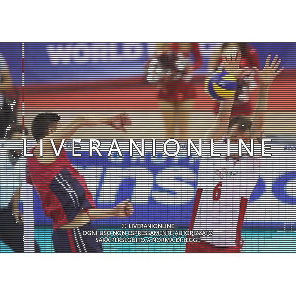 KRAKOW , POLSKA TAURON ARENA 03.07.2015 SIATKOWKA MEZCZYZNI FIVB LIGA SWIATOWA 2015 RUNDA INTERKONTYNENTALNA GRUPA B POLSKA - USA NZ MICAH CHRISTENSON ( USA ) BARTOSZ KUREK ( POLSKA ) FOT MICHAL NOWAK / NEWSPIX.PL KRAKOW , POLAND TAURON ARENA 03.07.2015 VOLLEYBALL MEN 2015 FIVB WORLD LEAGUE INTERCONTINENTAL ROUND POOL B POLAND - USA MICAH CHRISTENSON ( USA ) BARTOSZ KUREK ( POLSKA ) MICHAL NOWAK / NEWSPIX.PL --- Newspix.pl AG ALDO LIVERANI SAS ONLY ITALY *** Local Caption *** www.newspix.pl mail us: info@newspix.pl call us: 0048 022 23 22 222 --- Polish Picture Agency by Ringier Axel Springer Poland