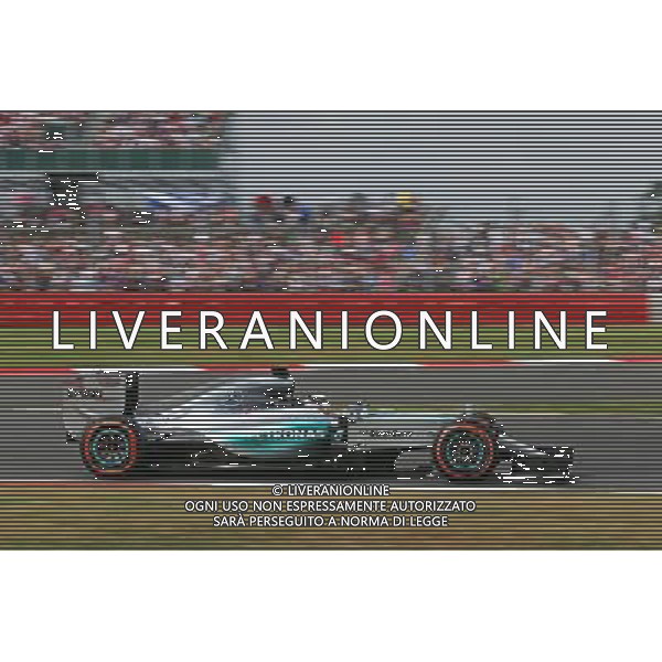 Lewis Hamilton (GBR) Mercedes AMG F1 W06. 04.07.2015. Formula 1 World Championship, Rd 9, British Grand Prix, Silverstone, England, Qualifying Day. AG ALDO LIVERANI SAS ONLY ITALY