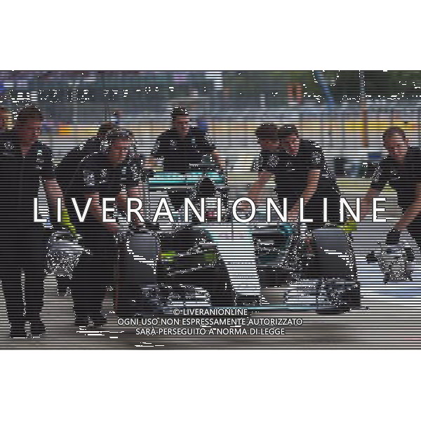 Lewis Hamilton (GBR) Mercedes AMG F1 W06. 04.07.2015. Formula 1 World Championship, Rd 9, British Grand Prix, Silverstone, England, Qualifying Day. AG ALDO LIVERANI SAS ONLY ITALY
